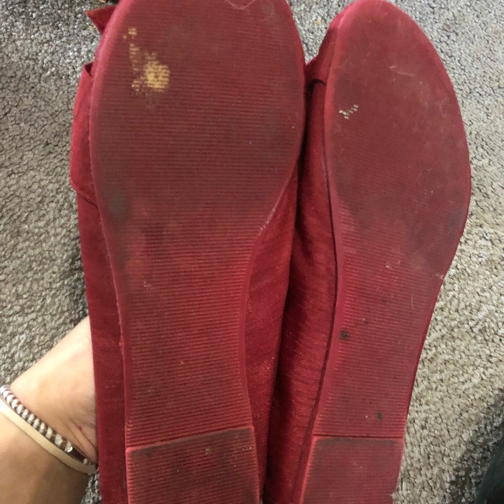Red flats - Picture 2 of 3